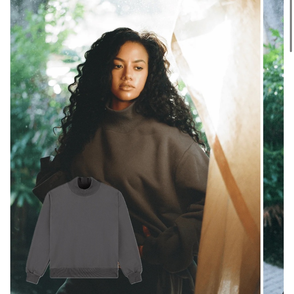 Parke Midnight Turtleneck Sweatshirt L/XL
